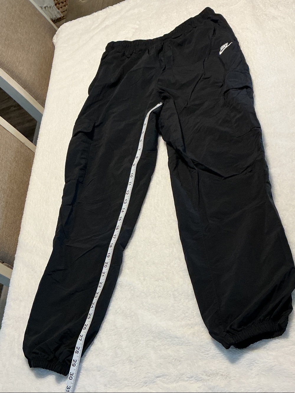 Nike Men's Black Cargo Joggers with Logo